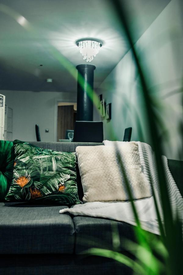 Bv Cosy Basement Apartment At Conditioning House Bradford  Exteriér fotografie