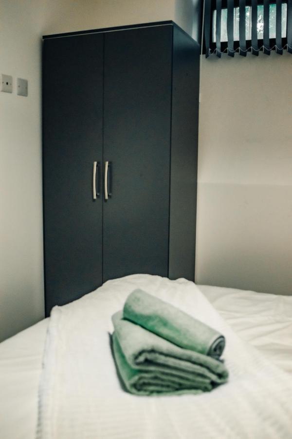 Bv Cosy Basement Apartment At Conditioning House Bradford  Exteriér fotografie