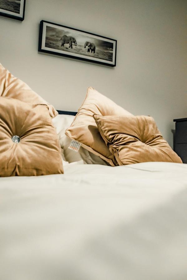 Bv Cosy Basement Apartment At Conditioning House Bradford  Exteriér fotografie