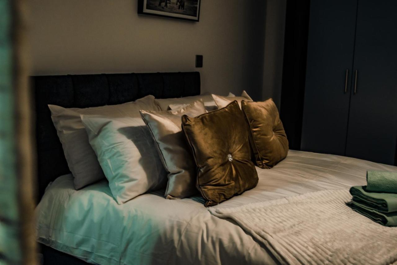 Bv Cosy Basement Apartment At Conditioning House Bradford  Exteriér fotografie